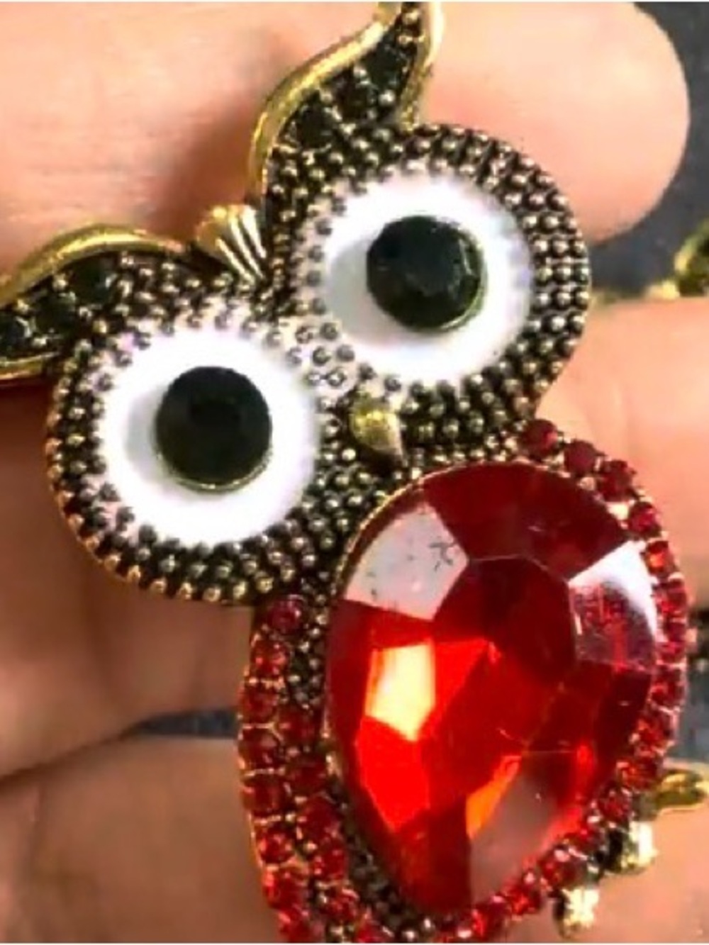 Owl Brooch for Sheldosa - Picture 2 of 3